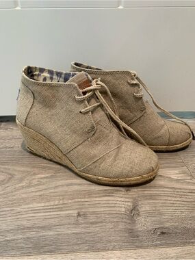Toms Beige Lace-Up Wedge Booties